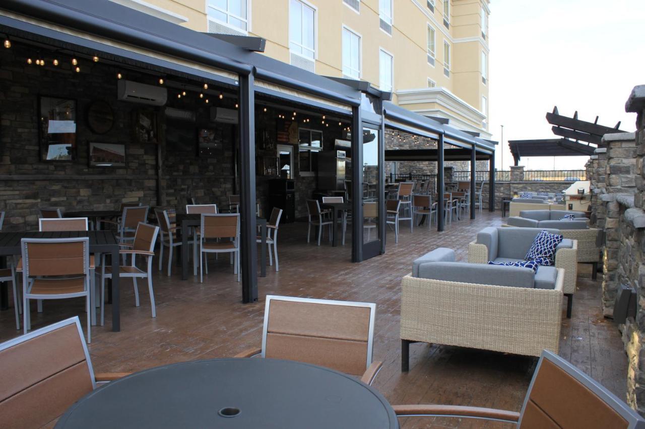 Hotel & - - Convention Ctr By Ihg 3*